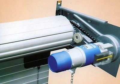 電動(dòng)卷閘門(mén)電機(jī)價(jià)格?電動(dòng)卷閘門(mén)類別及特點(diǎn)- 房天下裝修知識(shí)